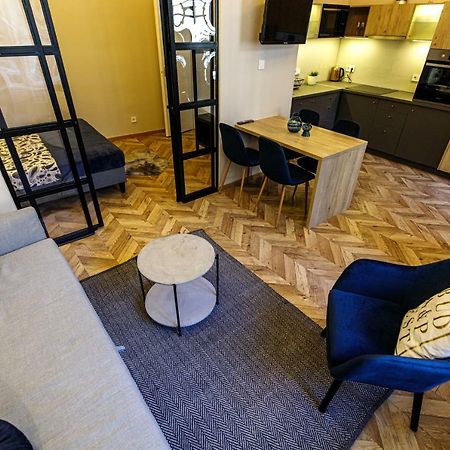 E13 - Elegant Apartment Budapeszt Zewnętrze zdjęcie