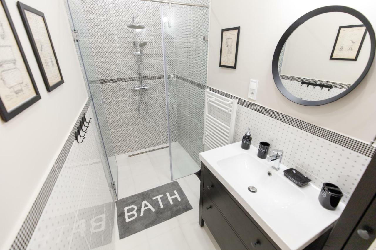 E13 - Elegant Apartment Budapeszt Zewnętrze zdjęcie